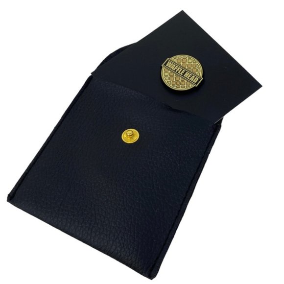 VANS Off The Wall Family Pin Waffle Head Gold Classic VN0009M9NOA - Picture 2 of 6